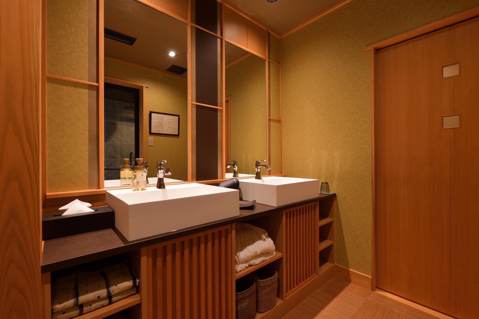 Tsuruya Hotel Nakanojo Exterior photo